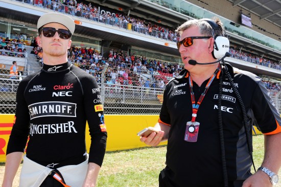 Nico Hulkenberg with Otmar Szafnauer, Sahara Force India F1's Chief Operating Officer.