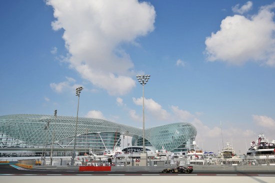 Romain Grosjean (FRA) Lotus F1 E23. Abu Dhabi Grand Prix, Saturday 28th November 2015. Yas Marina Circuit, Abu Dhabi, UAE.