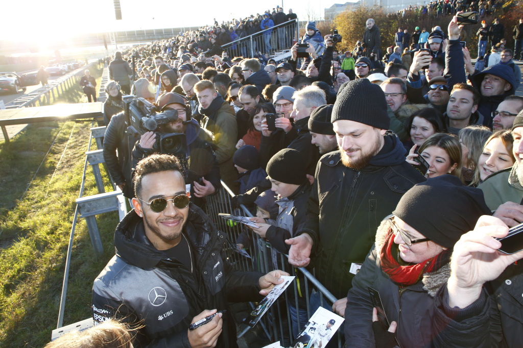 Mercedes-AMG Motorsport, Motorsport meets Sindelfingen, Mercedes AMG Petronas, F1, Formel 1, Lewis Hamilton ; Mercedes-AMG Motorsport, Motorsport meets Sindelfingen, Mercedes AMG Petronas, F1, Formula 1, Lewis Hamilton;